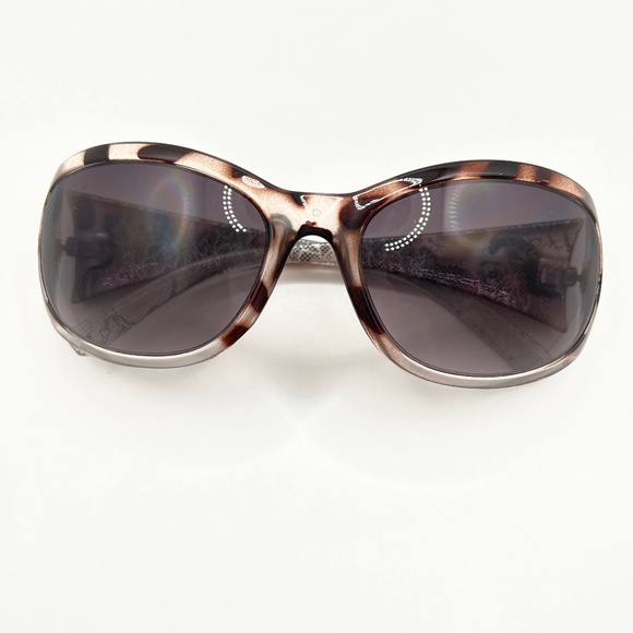 Guess “Leo” Sunglasses main image 7
